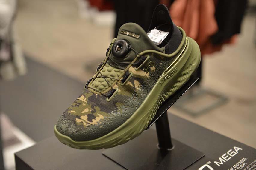 Under Armour Slip Speed MEGA Camo (全球代購產品)